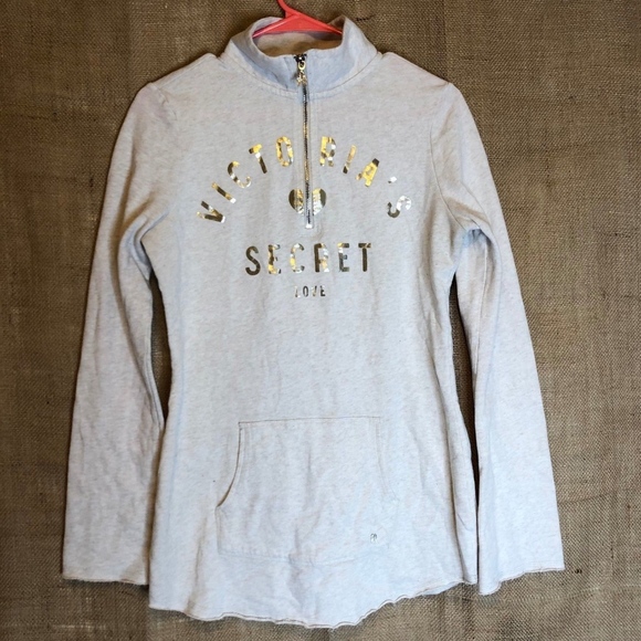 Victoria's Secret Sweaters - Victoria's Secret Sweatshirt Size M Mock Neck 1/4
